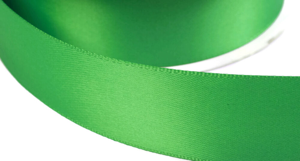 doppelsatinband-"double-face"-30-yard-rolle-6mm-breit-grassgrün-18