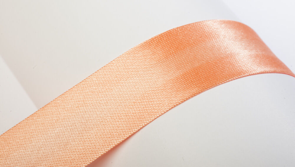 schrägband-10m-atlas-satin-25mm-gefalzt-lachs-20