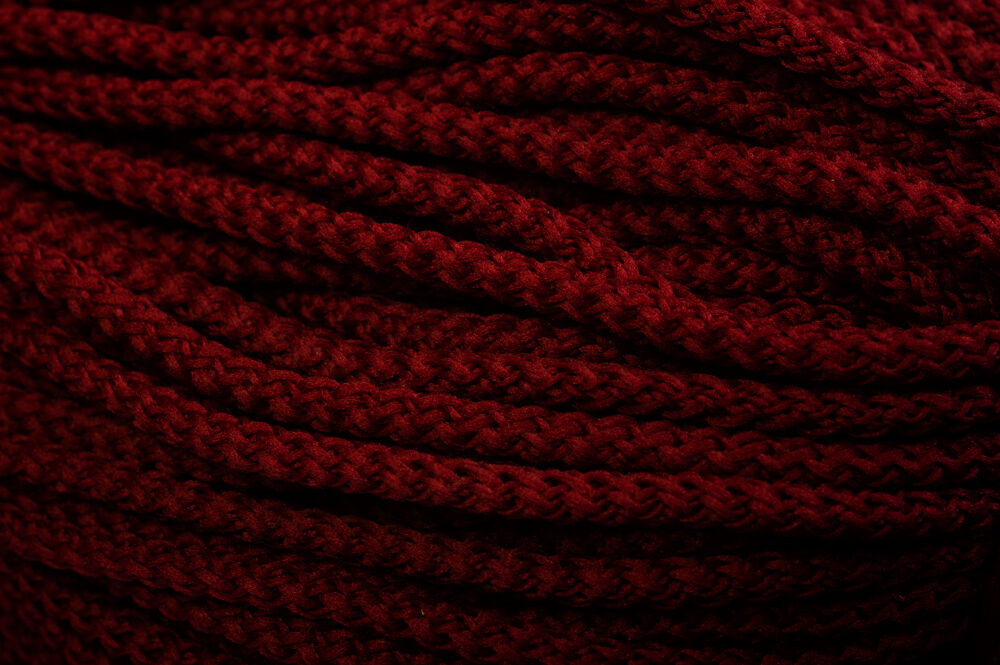 polyesterschnur-2-mm-ø-100-meter-mit-kern-dunkelrot