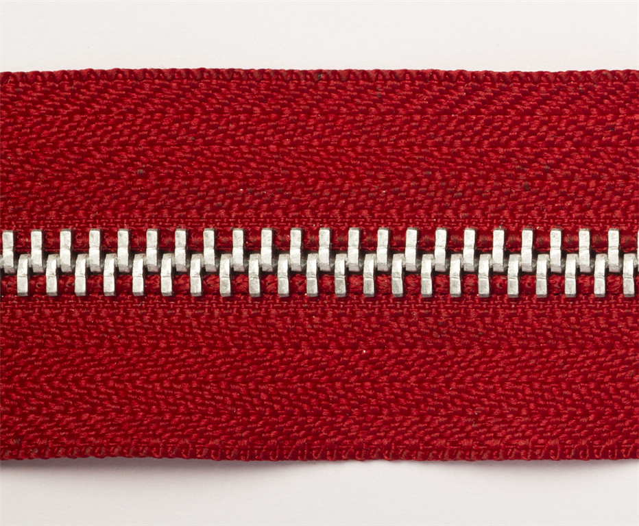 endlosreißverschluss-metall-aluminiumschiene-rot-05-5-meter